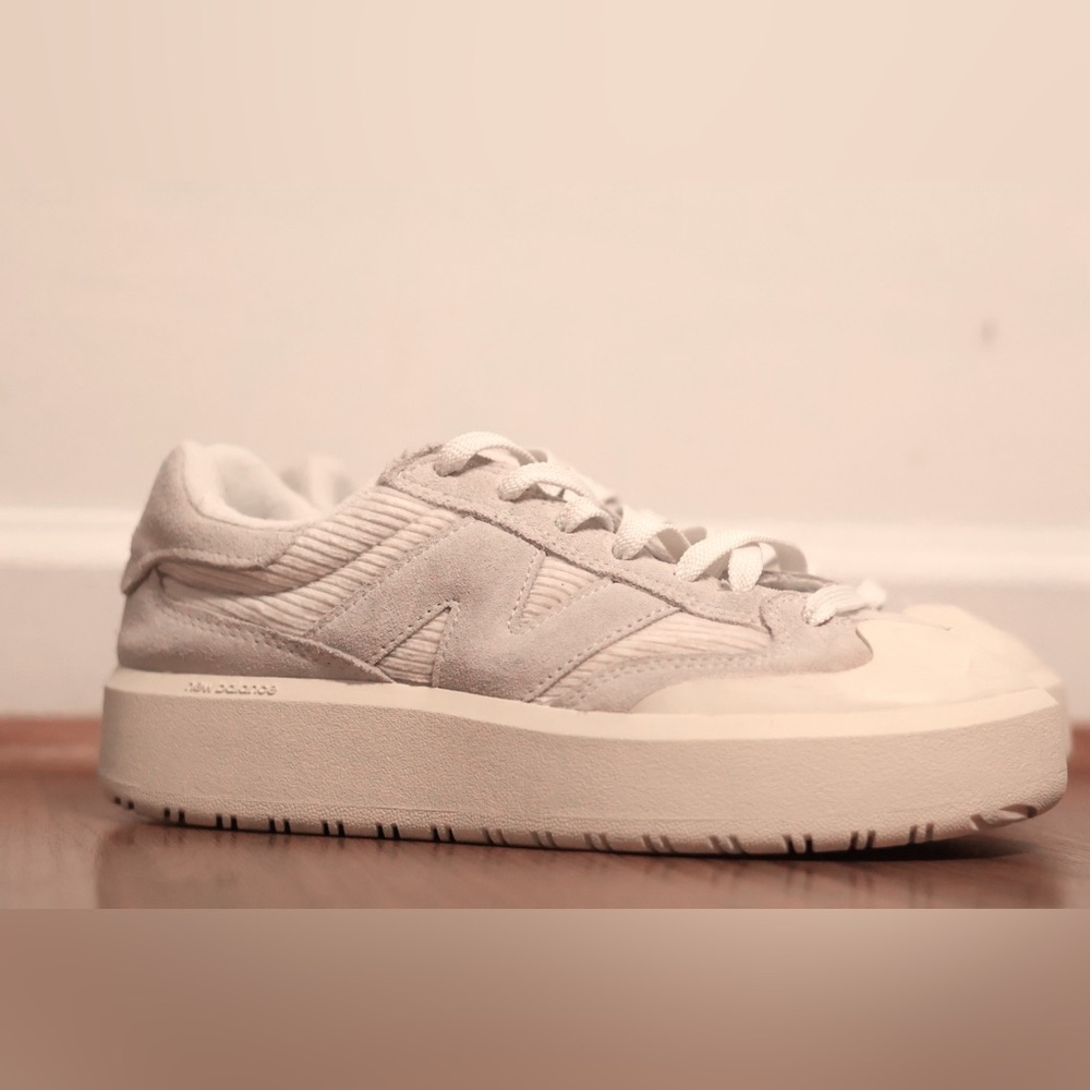 New Balance Women's Light Gray Platform Sneakers